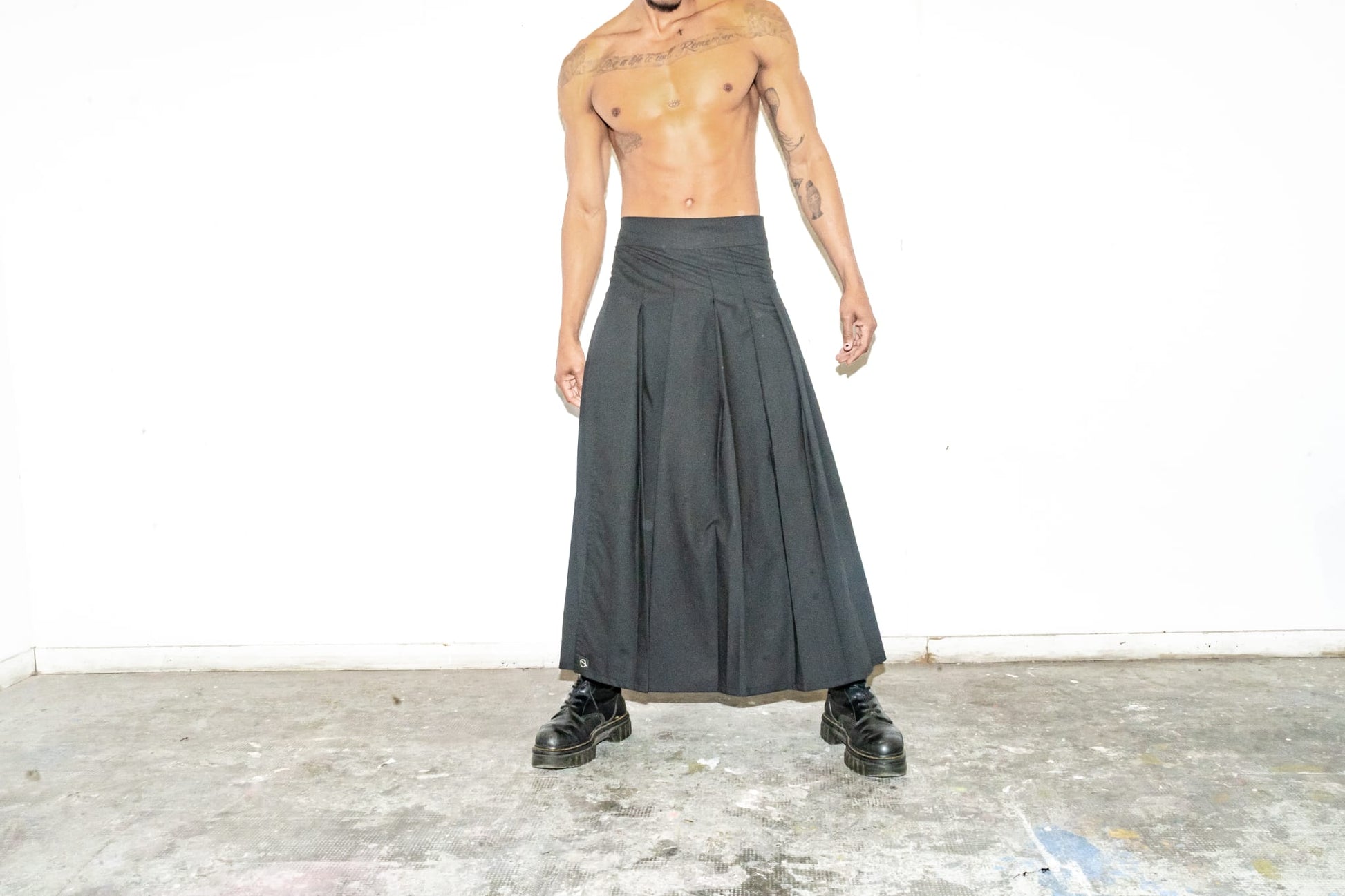 Falda plisada masculina Wallace